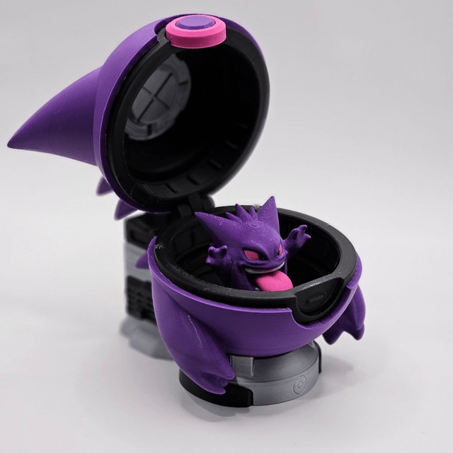 Gengar Pokeball With Stand and Gengar Character